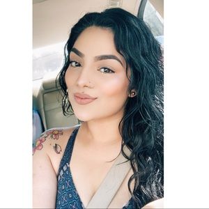 Meet your Posher, Julissa